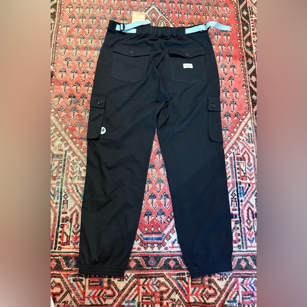 Wondery Outdoors Cargo Pants - Picture 8 of 10